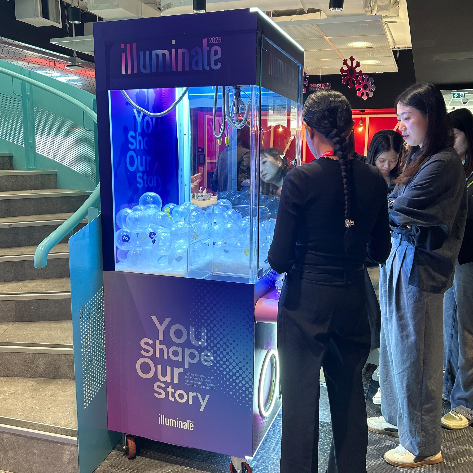 EXPLORE CLAW MACHINE FROM MIRROR BOOTH EVENT SERVICES L.L.C, PROVIDING TOP EVENT SERVICES IN DUBAI.