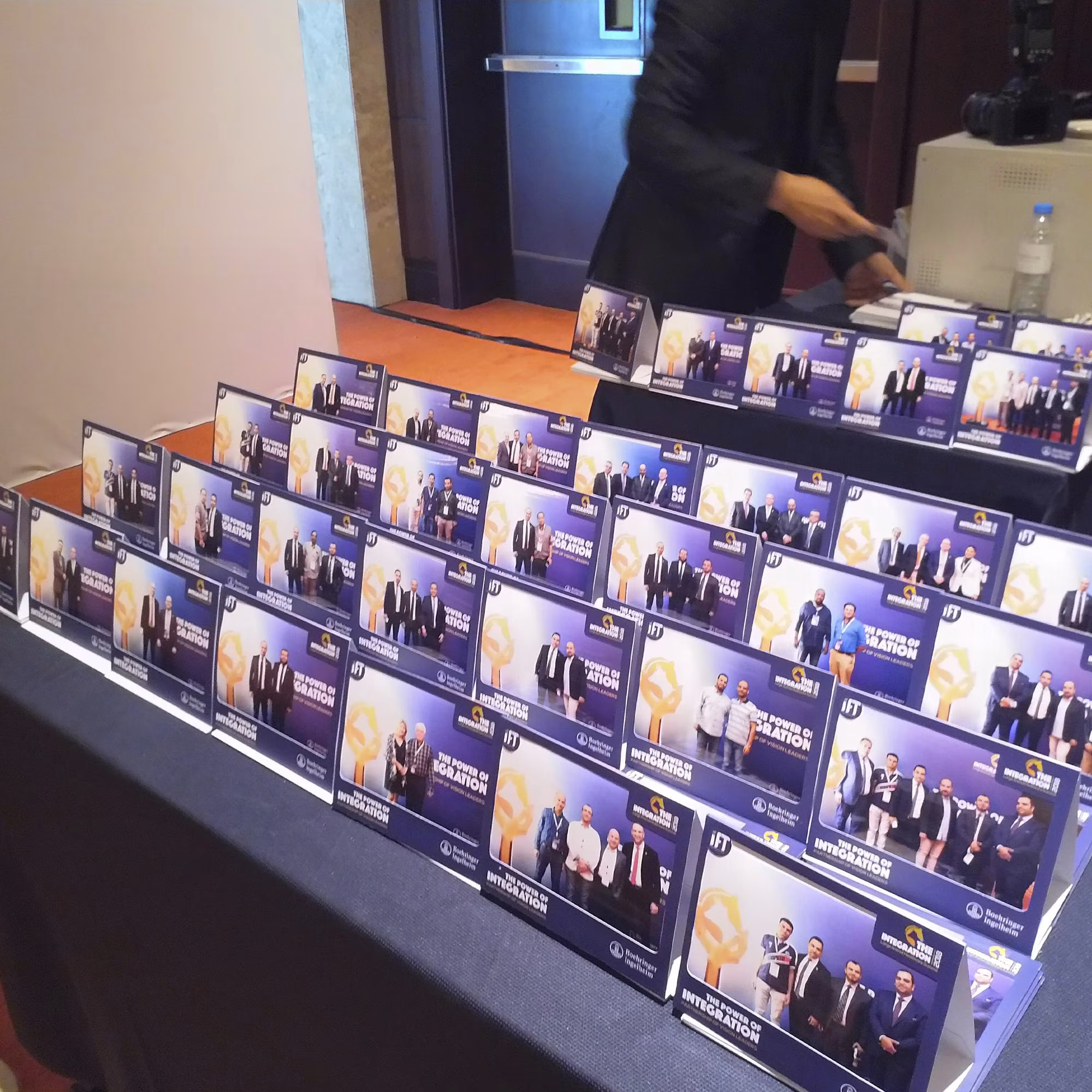 PROFESSIONAL PHOTOS + BRANDED PRINTS! GREAT FOR CORPORATE EVENTS & WEDDINGS IN DUBAI. HIGH-QUALITY MEMORIES IN SECONDS!
