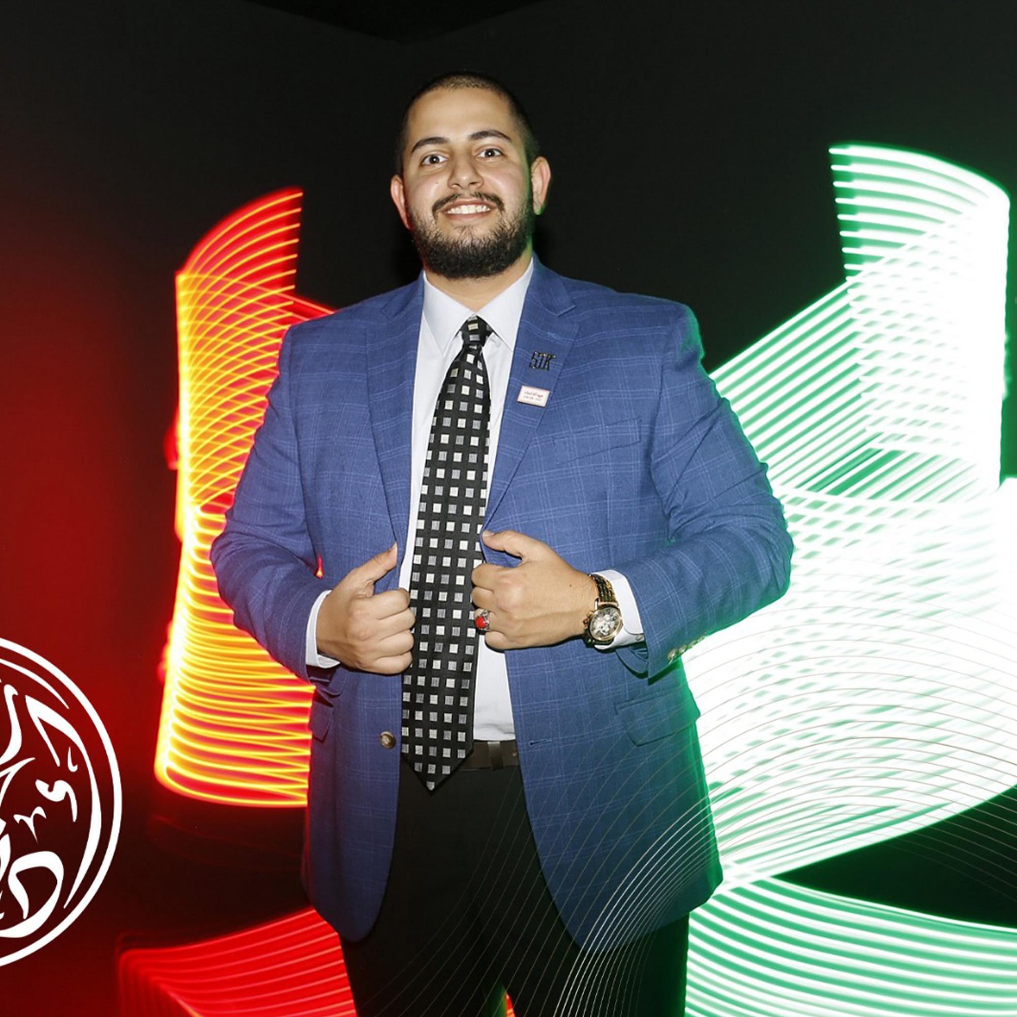 CREATE GLOWING MASTERPIECES WITH NEON EFFECTS! PERFECT FOR NIGHT EVENTS & WEDDINGS IN DUBAI. BOOK NOW!