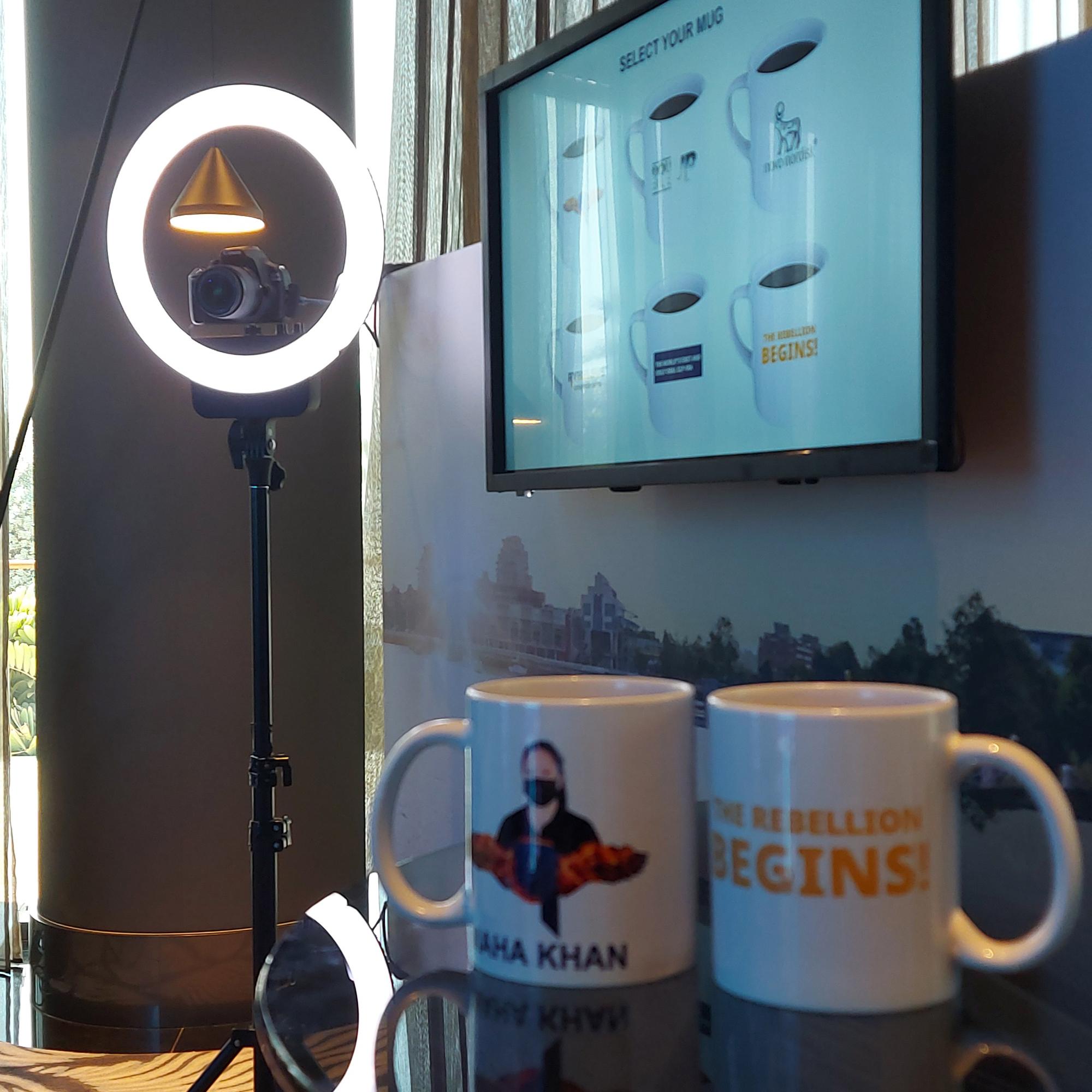 LIVE MUG PRINTING DUBAI: CREATE CUSTOM MUGS IN REAL-TIME AT YOUR EVENT! BOOST BRAND RECALL WITH DAILY-USE KEEPSAKES. PERFECT FOR CORPORATE EVENTS & ACTIVATIONS. BOOK NOW!