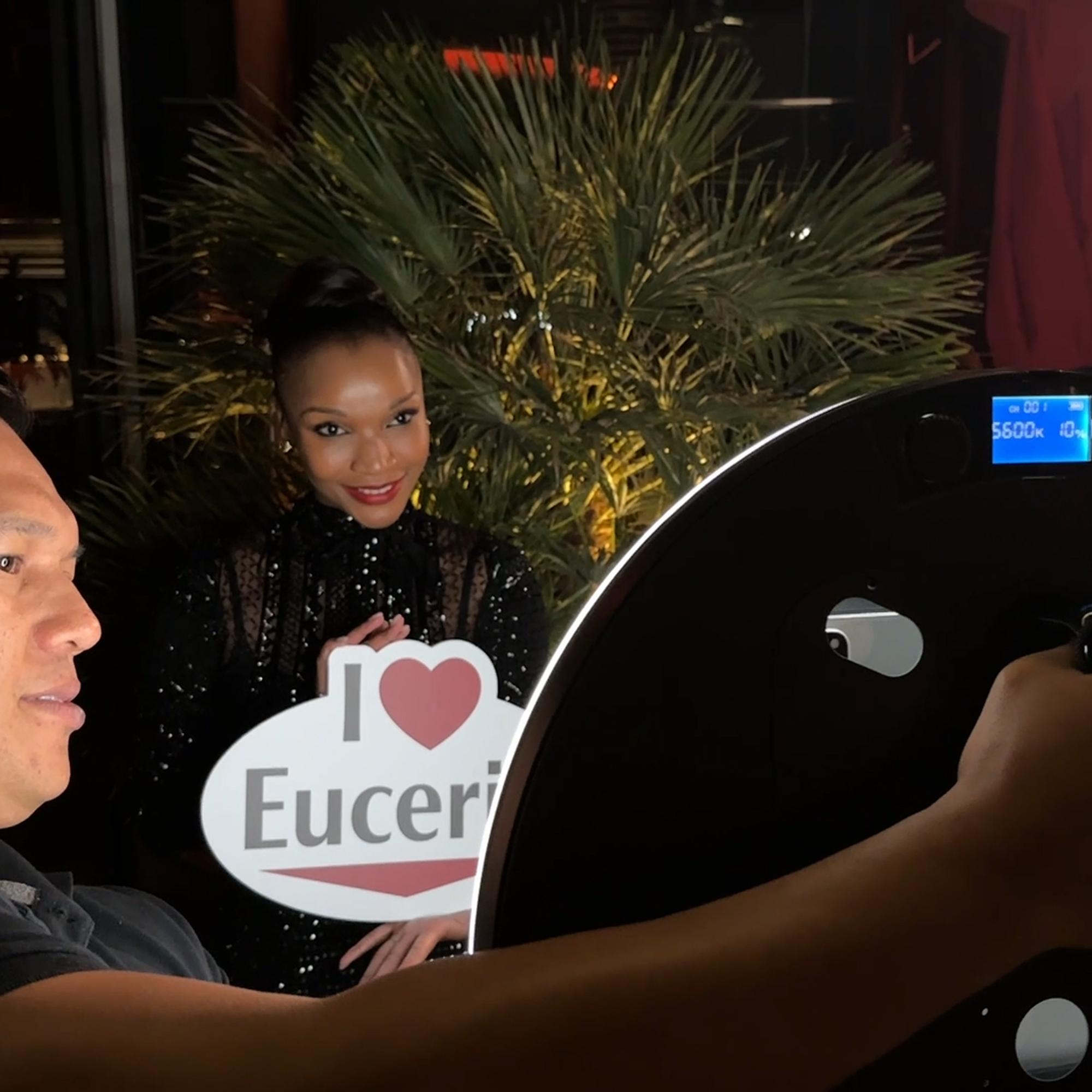 CAPTURE SPONTANEOUS MOMENTS WITH OUR ROAMING PHOTO BOOTH! MOVES THROUGH YOUR EVENT FOR UNIQUE CANDID SHOTS. INSTANT PRINTS & DIGITAL SHARING. BOOK NOW IN DUBAI