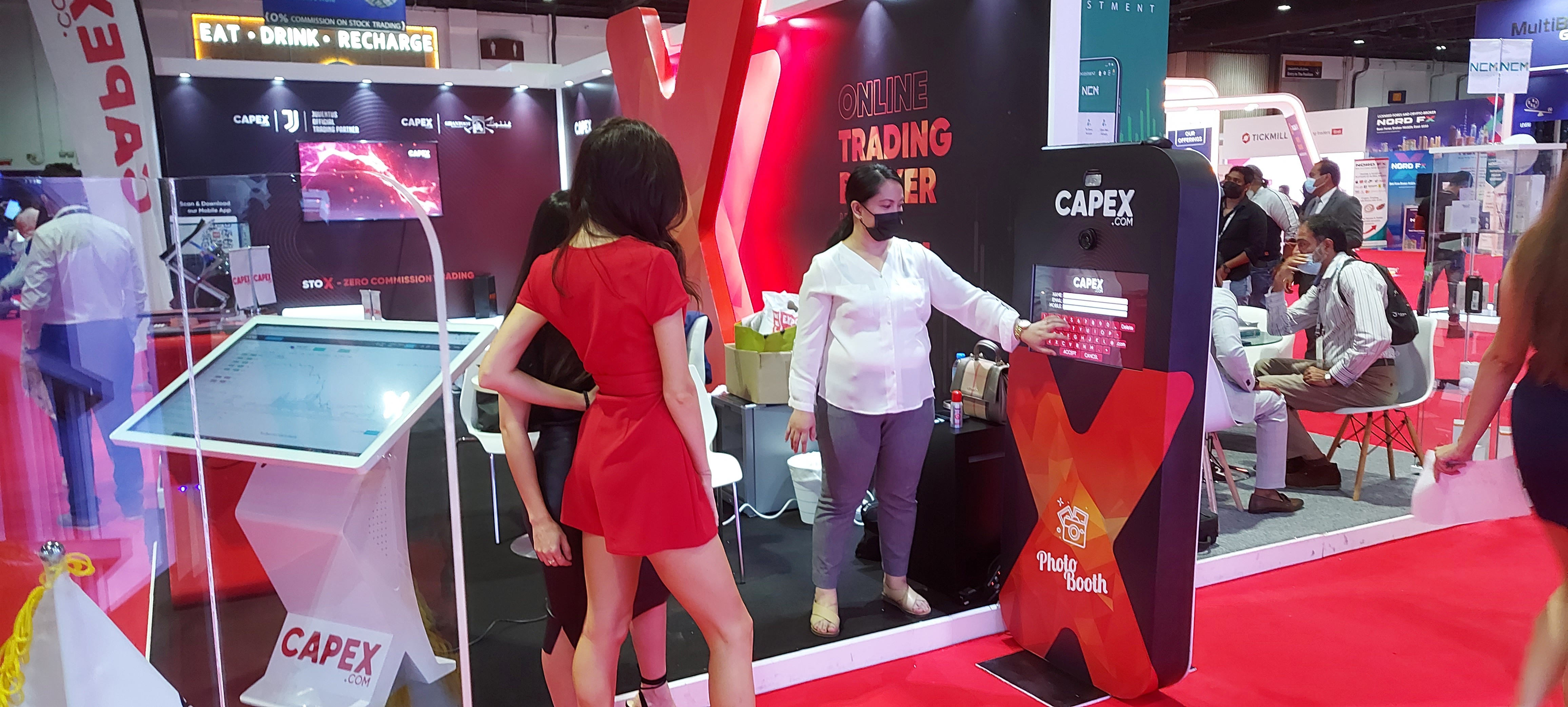 CLASSIC PHOTO BOOTH DUBAI, TRADITIONAL BOOTH HIRE UAE, WEDDING PHOTO BOOTH, CORPORATE EVENT BOOTH, INSTANT PRINT BOOTH, HD PHOTO BOOTH, REASONABLE PHOTO BOOTH