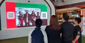 TURN PHOTOS INTO A STUNNING MASTERPIECE! IDEAL FOR CORPORATE EVENTS & WEDDINGS IN DUBAI. BOOK NOW!