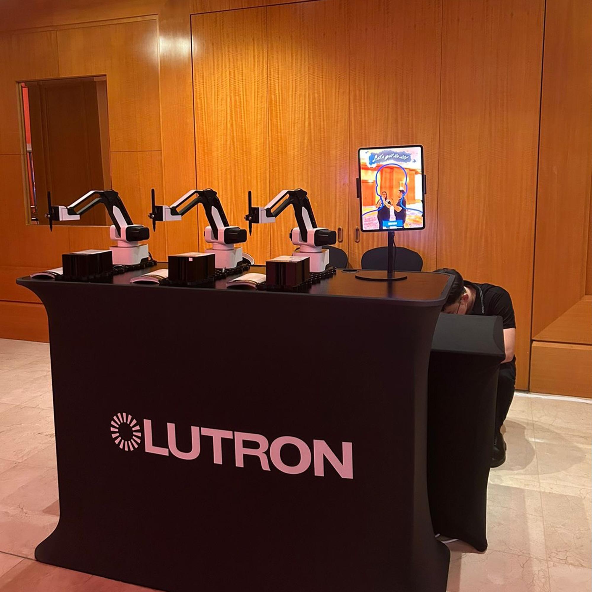 THE FASTEST ROBOTIC ARTIST! CREATES PORTRAITS IN 30-50 SEC. PERFECT FOR EVENTS, WEDDINGS & CORPORATE PARTIES. BOOK NOW FOR A FUTURISTIC EXPERIENCE!