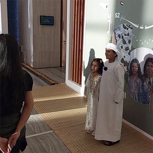TESTIMONIAL VIDEO BOOTH: CAPTURE AUTHENTIC BRAND STORIES IN HD! INSTANTLY SHAREABLE CLIPS FOR MARKETING. PERFECT FOR DUBAI EVENTS & ACTIVATIONS. BOOK NOW!