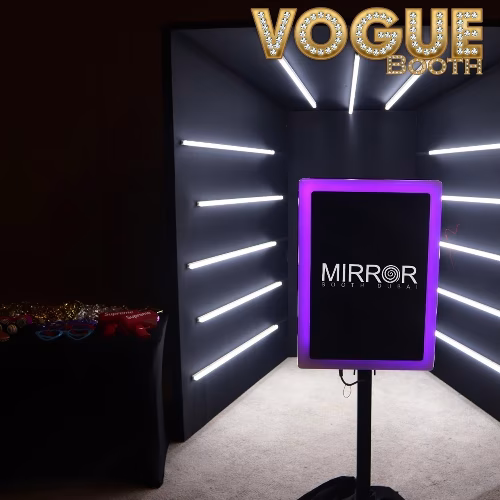 GLAMOROUS MTV-STYLE CLIPS IN A LIGHT BOX! PERFECT FOR LUXURY WEDDINGS & CORPORATE EVENTS IN DUBAI. BOOK NOW